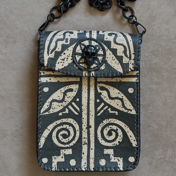 cross body bag  skull of hopi